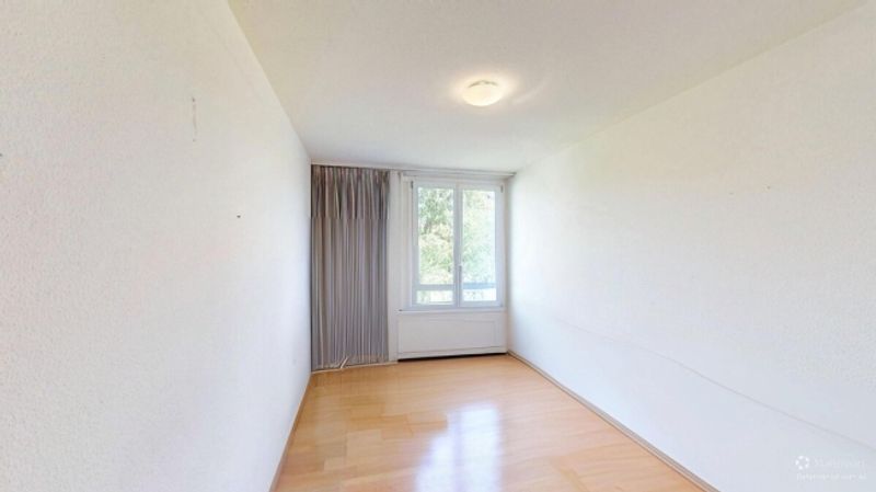 5.5-ZIMMER-WOHNUNG MIT AUSSICHT INS GRÜNE - 9