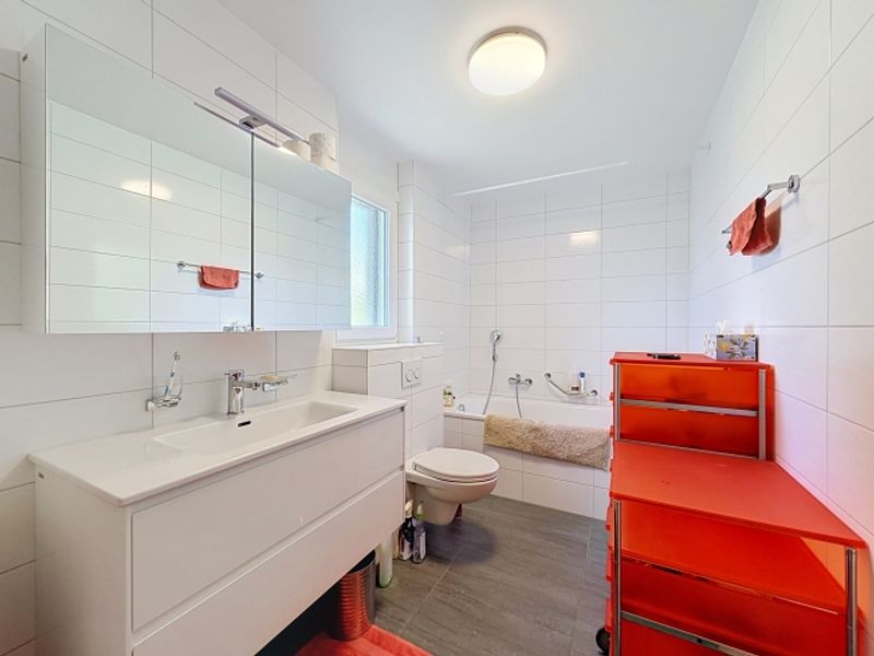 Hervorragende, helle 4,5-Zimmer-Wohnung mit Balkon in Grimisuat – in der Nähe der Annehmlichkeiten - 9