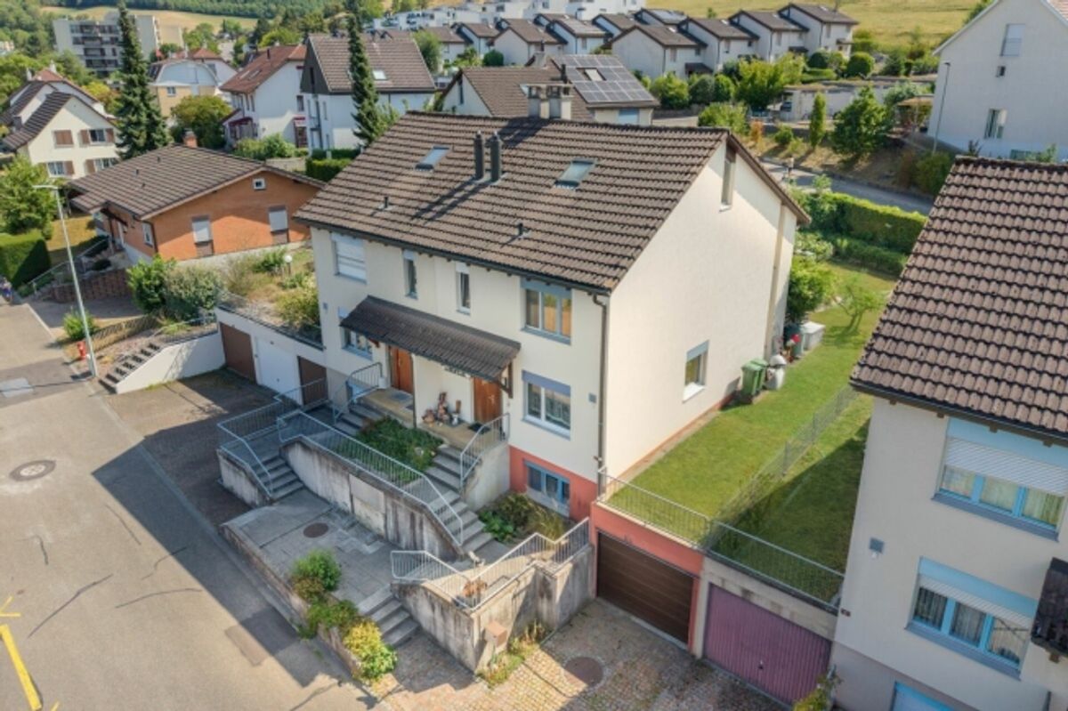 5.5-Zimmer-Einfamilienhaus mit schönem Garten und Garage - 3