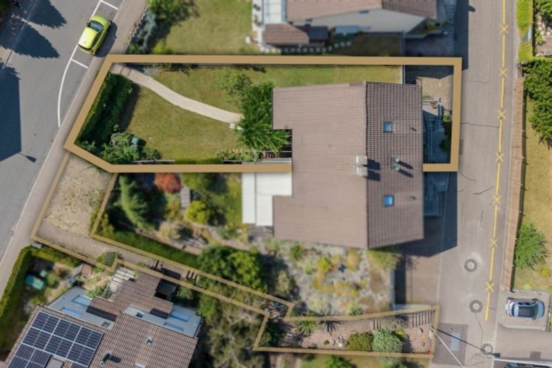 5.5-Zimmer-Einfamilienhaus mit schönem Garten und Garage - 5