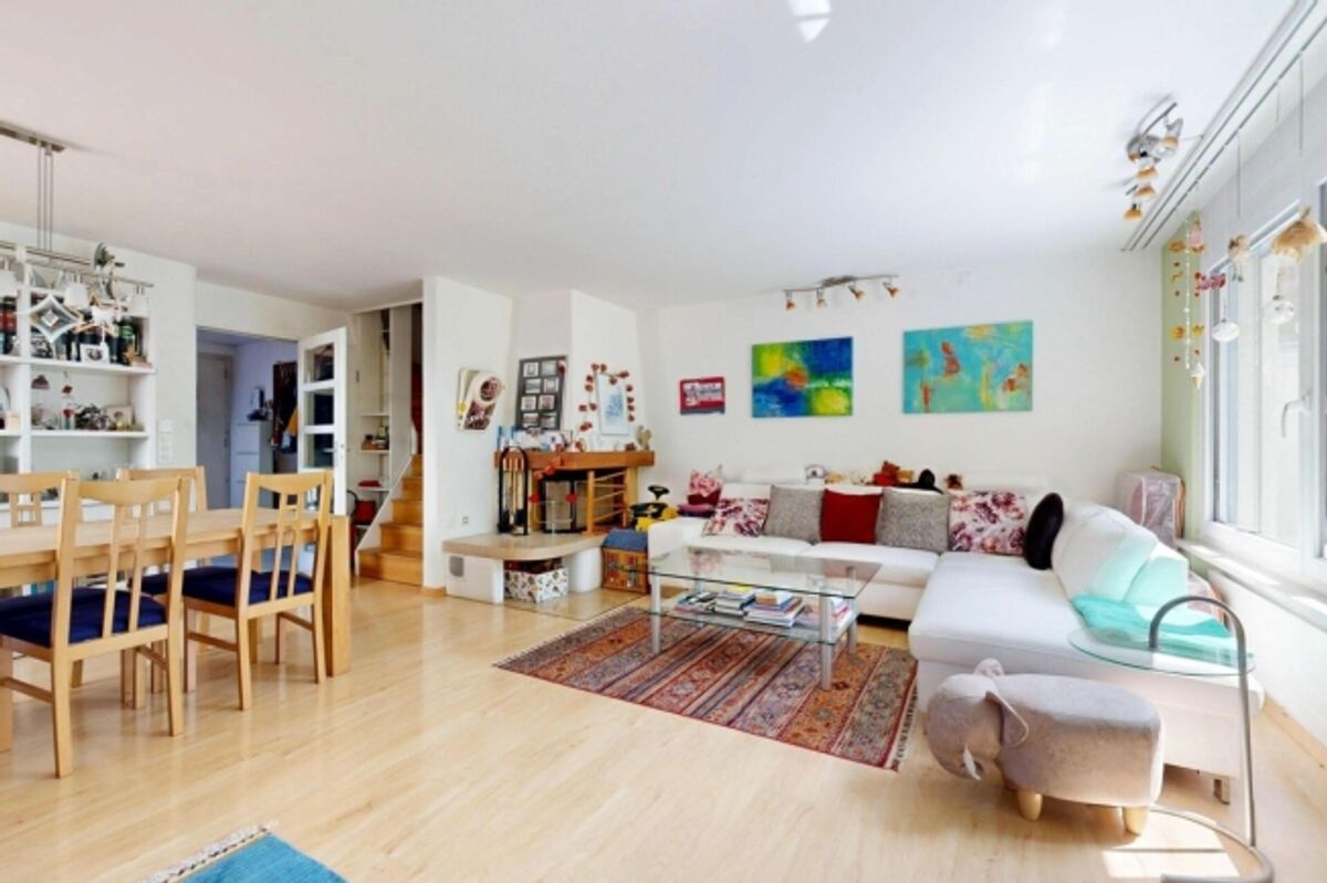 5.5-Zimmer-Einfamilienhaus mit schönem Garten und Garage - 5