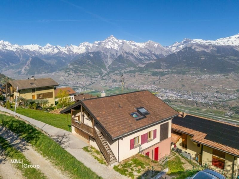L'esprit chalet revisité dans un superbe 5 pièces - 10