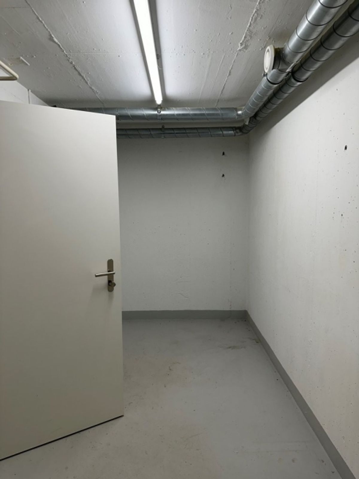 Disponibelraum an zentraler Lage in Turbenthal zu vermieten - 1