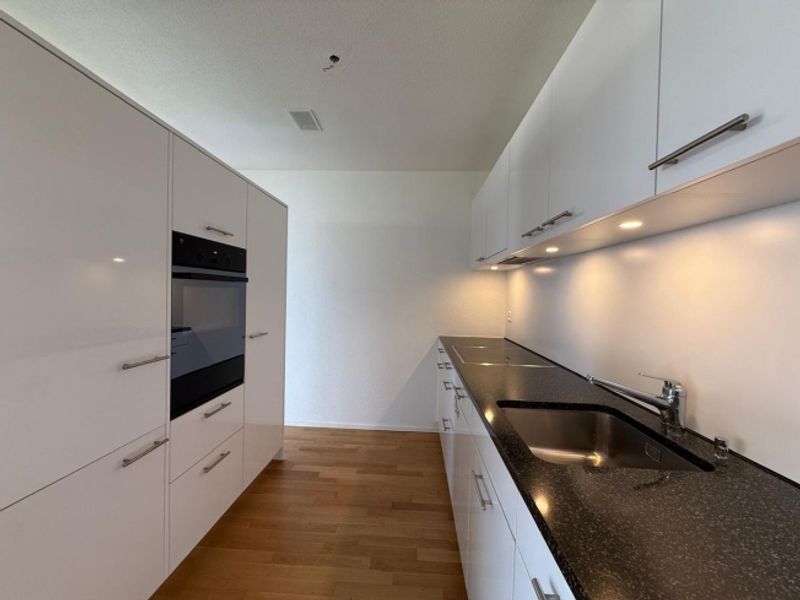 MODERN - RUHIG - GROSSER BALKON UND KINDERFREUNDLICH! - 4