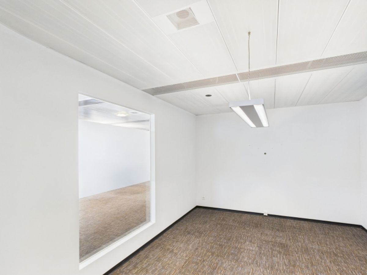 Vollausgebaute Grosszügigkeit - Bürofläche in Zürich-Altstetten - 12