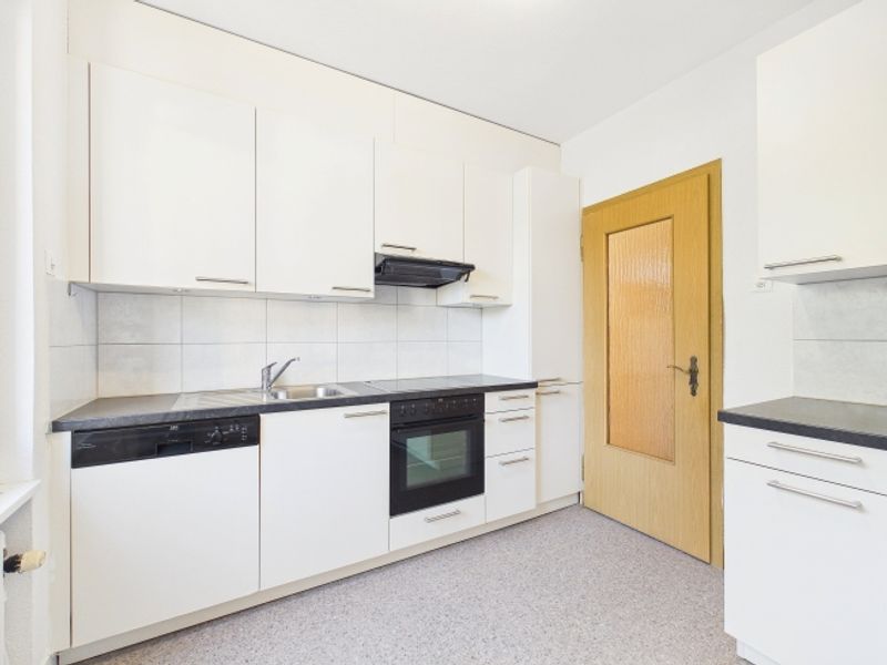Helle 3.5-Zimmer-Gartenwohnung mit Terrasse - 2