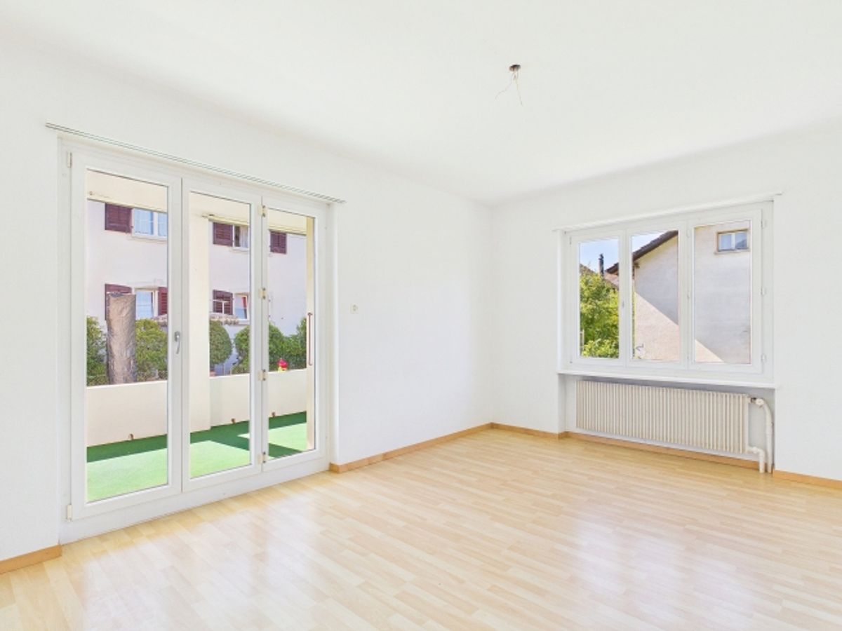 Helle 3.5-Zimmer-Gartenwohnung mit Terrasse - 2