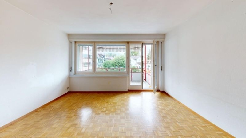 Helle 4-Zimmer-Wohnung im 1. OG  ruhig wohnen in Uetikon am See | BEFRISTET - 1