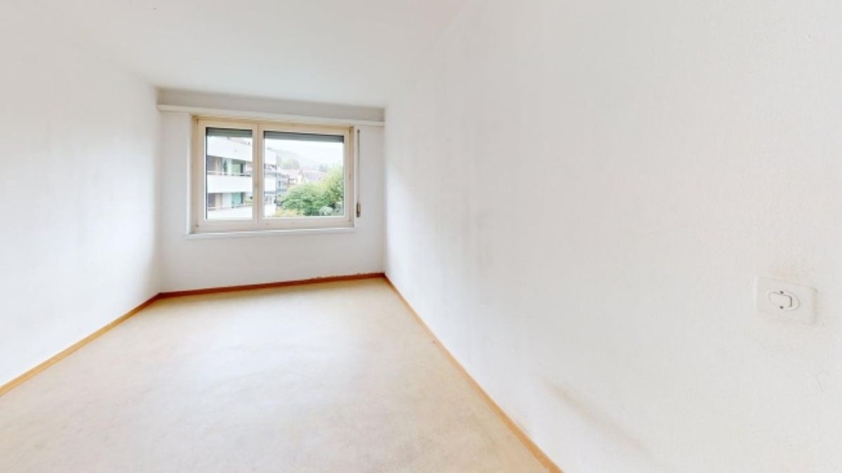 Helle 4-Zimmer-Wohnung im 1. OG  ruhig wohnen in Uetikon am See | BEFRISTET - 1