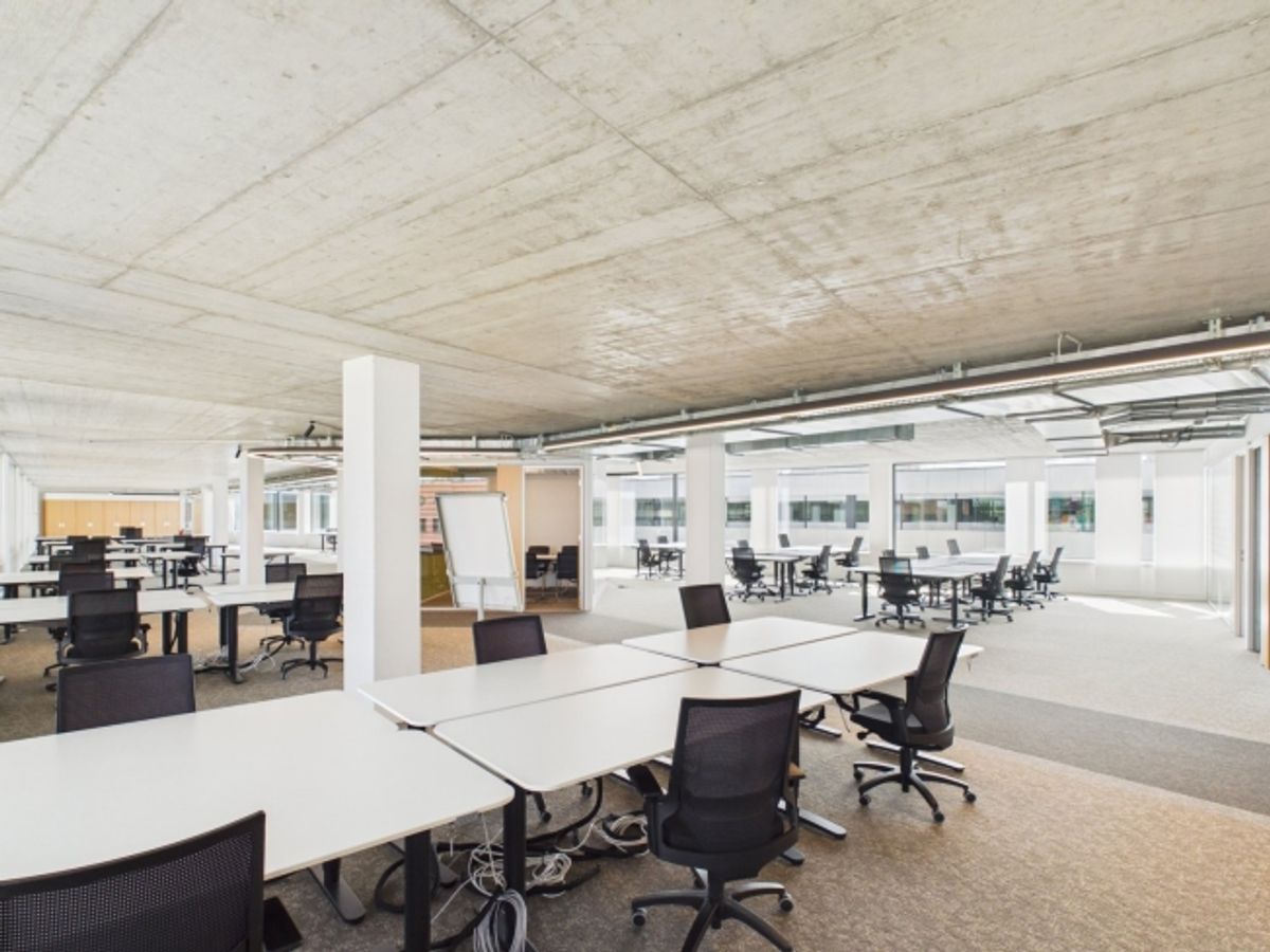 Vollausbau und Möbliert im 5. OG — Ab 358 m² - vollausgebautes Topbüro ab sofort verfügbar - 7