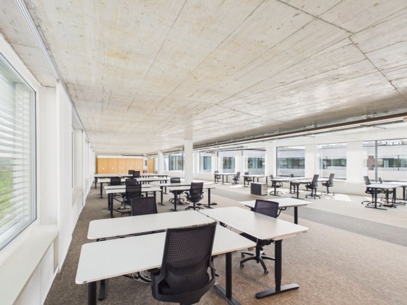 Vollausbau und Möbliert im 5. OG — Ab 358 m² - vollausgebautes Topbüro ab sofort verfügbar - 11