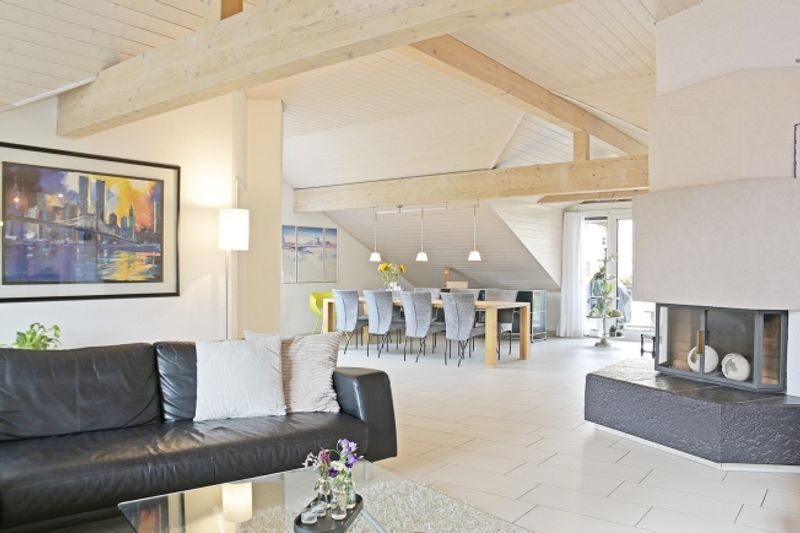 Stilvolle Dachwohnung mit grosszügigen 195 m² - 6