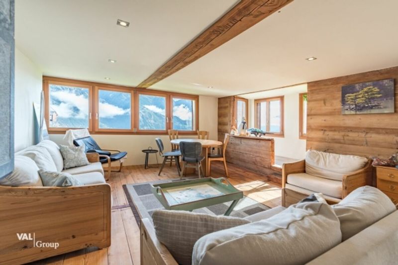 Top renovierte Wohnung im Herzen von Eischoll inkl. 3 Aussenparkplätze - 2