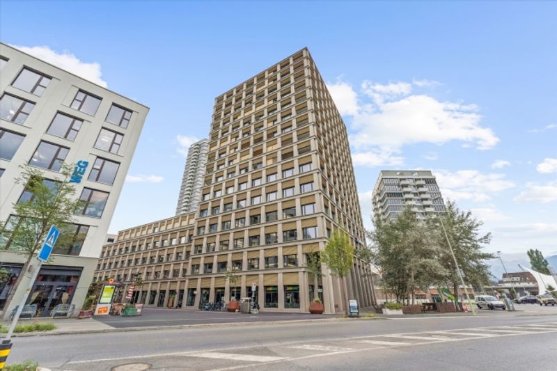 Flexible Bürofläche mit bestehendem Ausbau und Top-Anbindungen - 1