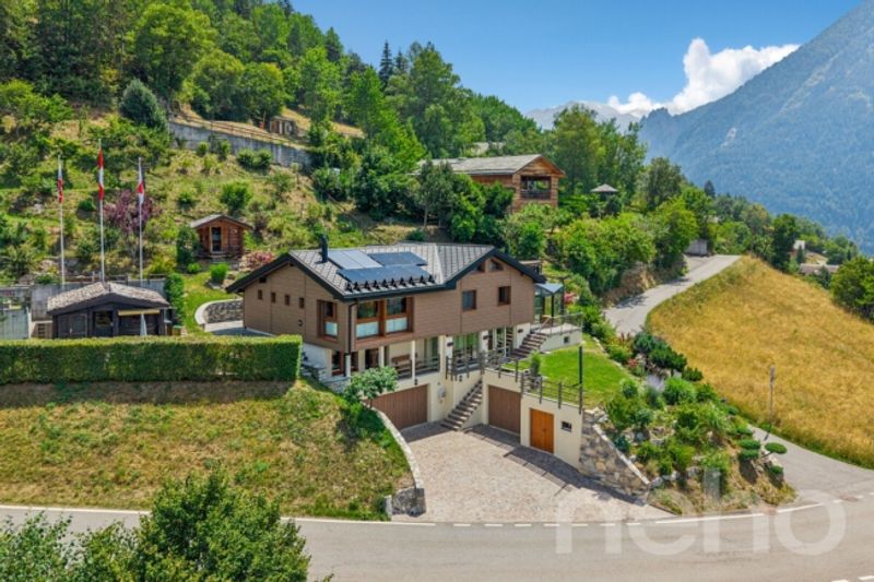 Exklusiv Großes Chalet in Val de Bagnes mit hervorragender Lage - 1