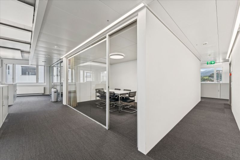Flexible Bürofläche mit bestehendem Ausbau und Top-Anbindungen - 10
