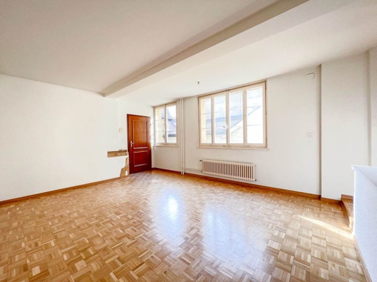 3,5-Zimmer-Wohnung im Herzen des historischen Zentrums von Neuchâtel - 0