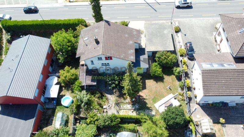 4.5-ZIMMER-EINFAMILIENHAUS MIT GROSSEM GARTEN UND BIOTOP - 5