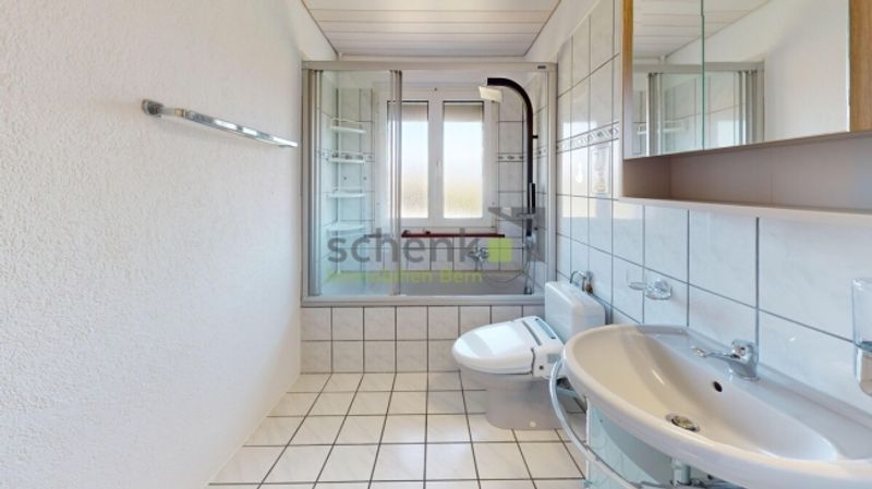 4.5-ZIMMER-EINFAMILIENHAUS MIT GROSSEM GARTEN UND BIOTOP - 9