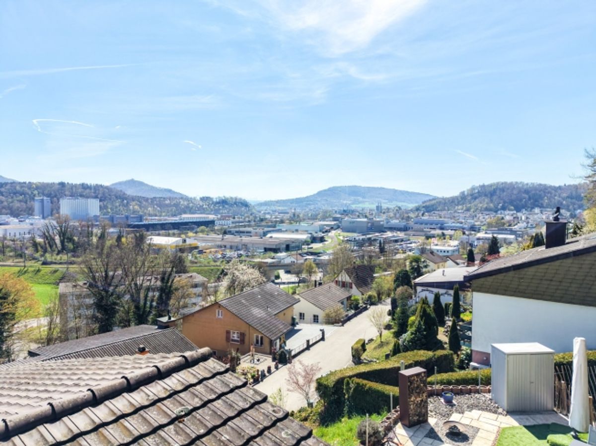 Schönes 5.5-Zimmer Einfamilienhaus mit Blick auf die Aare in Trimbach - 13