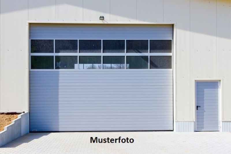 *5 Autoeinstellhallenplätze* - 1