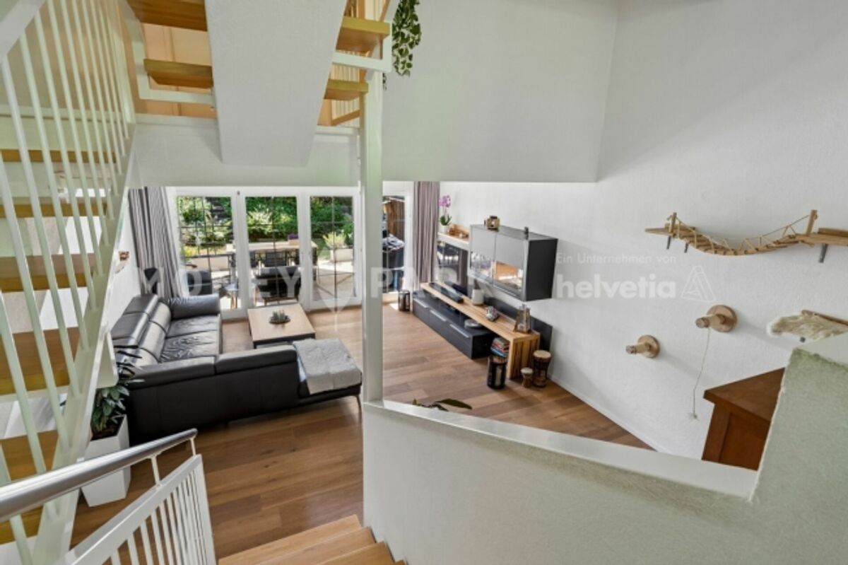 5.5-Zimmer-Reihenmittelhaus mit besonderem Wohngefühl und Garten - 2