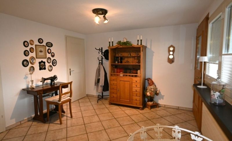 Gepflegtes, einseitig angebautes 5-Zimmer-Einfamilienhaus - 4