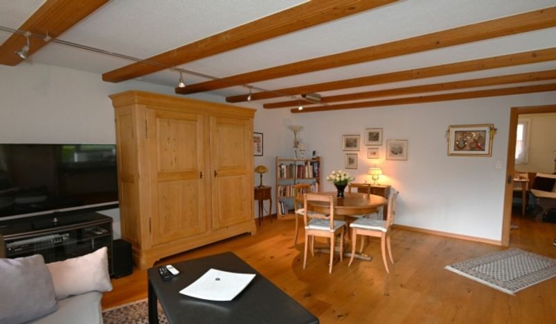 Gepflegtes, einseitig angebautes 5-Zimmer-Einfamilienhaus - 9