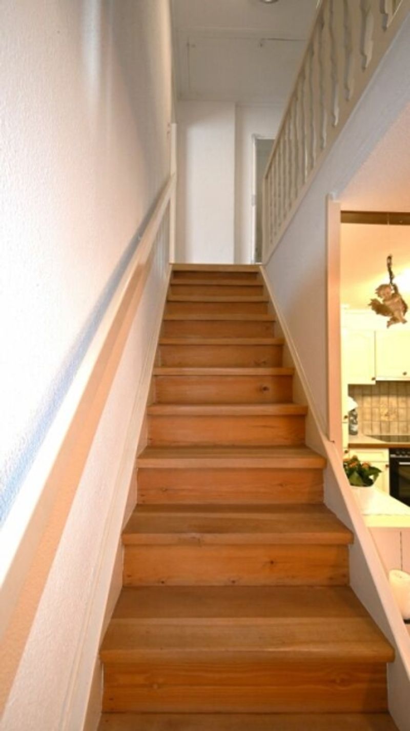 Gepflegtes, einseitig angebautes 5-Zimmer-Einfamilienhaus - 10