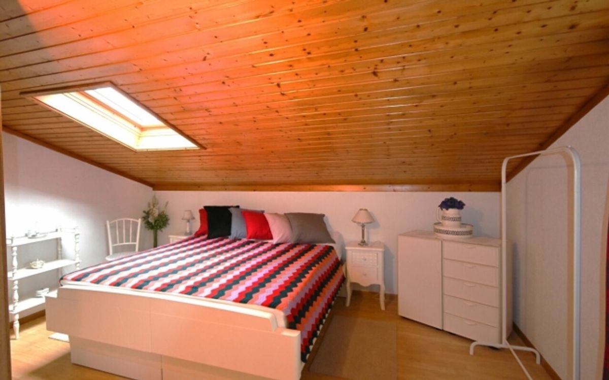 Gepflegtes, einseitig angebautes 5-Zimmer-Einfamilienhaus - 13