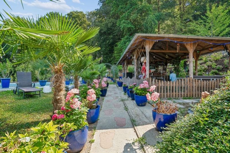 EINZIGARTIGE LUXUSRESIDENZ MIT PARKÄHNLICHER GARTENANLAGE - 11