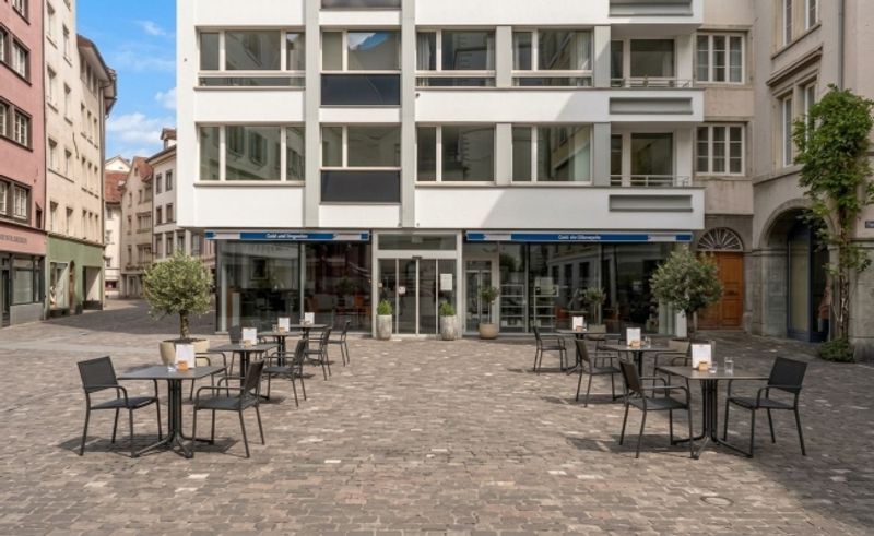 Laden-/Gastrofläche an Toplage in Chur - Martinsplatz 4 - 1