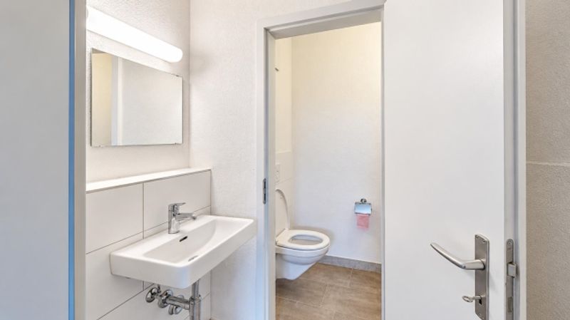 Lokal an bester Frequenzlage - 7