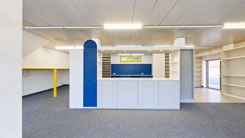 Lokal an bester Frequenzlage - 3