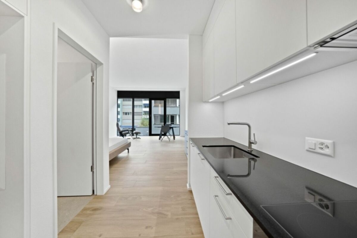 Loft-Atelier möbliert mit 43 m² im 1. Obergeschoss - 2
