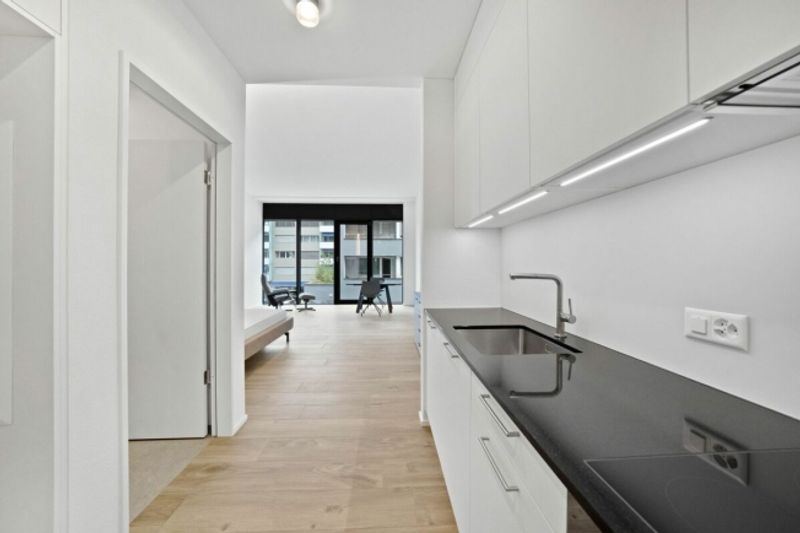 Loft-Atelier möbliert mit 43 m² im 1. Obergeschoss - 3