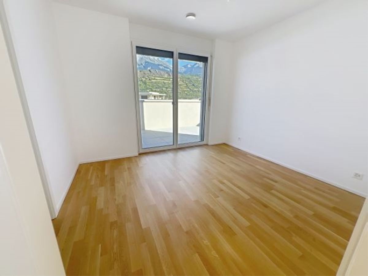 Prächtige neue 3,5-Zimmer-Wohnung im 4. Stock im Penthouse – J402 - 2