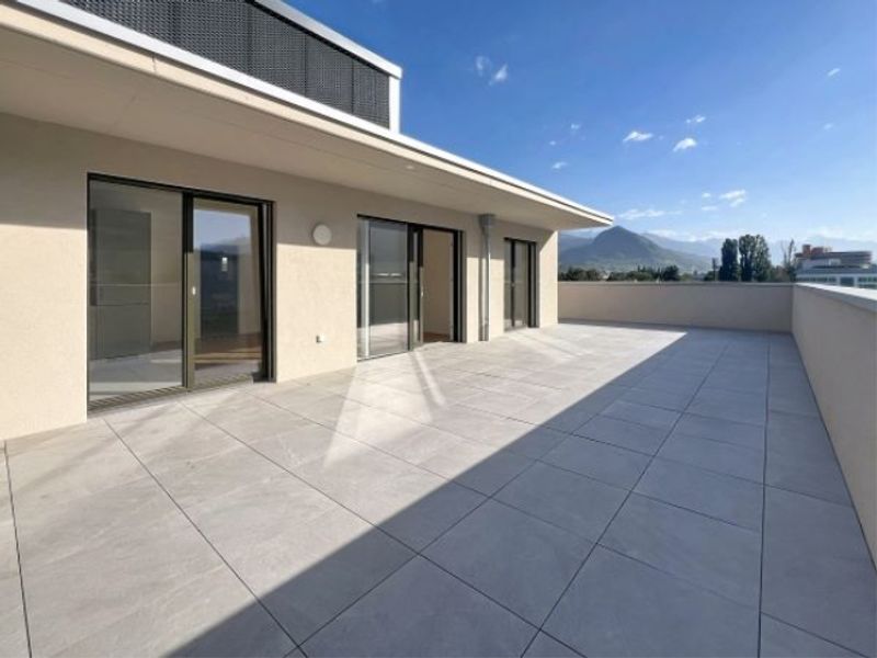 Prächtige neue 3,5-Zimmer-Wohnung im 4. Stock im Penthouse – J402 - 5