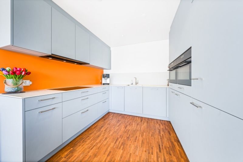 Grosszügige Wohnung mit modernem Ausbau - 4