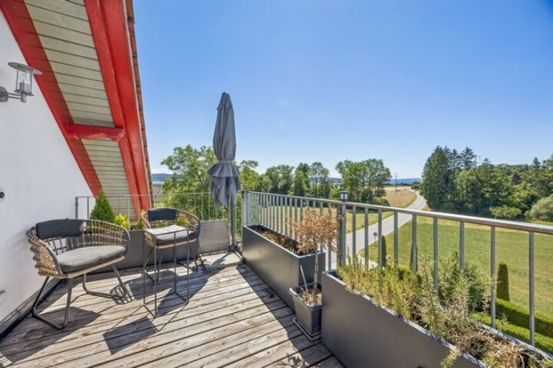 STILVOLLE 3.5 ZIMMER DACHWOHNUNG NÄHE BODENSEE - 6