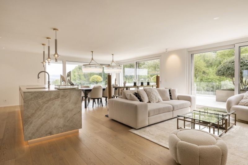 EXKLUSIVE ATTIKAWOHNUNG MIT LUXURIÖSEM AUSBAU - 2