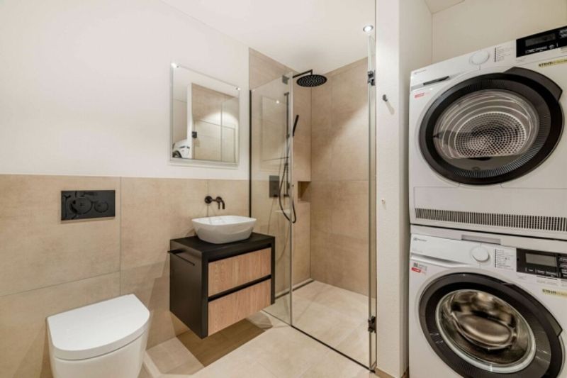 Luxuriöse 2.5-Zimmer Neubauwohnung an zentraler Lage - 1