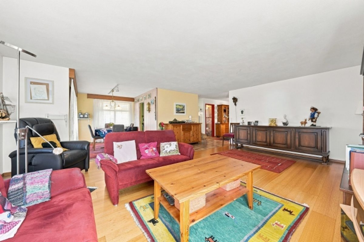 Grosszügiges Zuhause mit Weitblick - 7