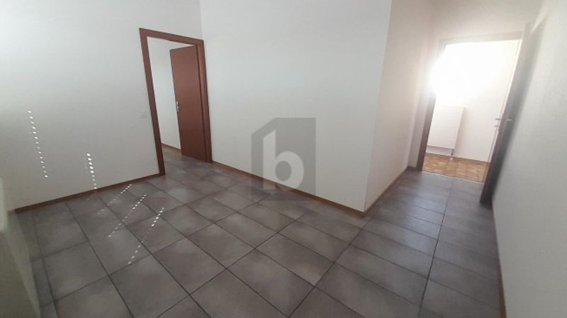 SPACIEUX, MODERNE ET IDÉALEMENT SITUÉ - 4