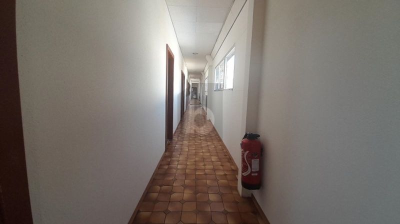 SPACIEUX, MODERNE ET IDÉALEMENT SITUÉ - 5