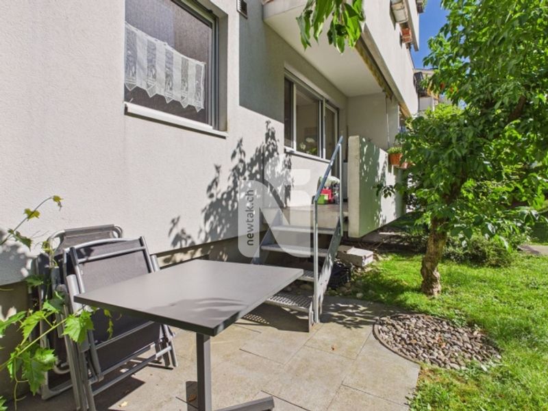 Familienfreundlich, sonnig und gepflegt mit zwei Balkonen, Gartensitzplatz und Garage - 3