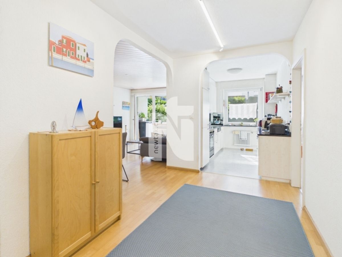 Familienfreundlich, sonnig und gepflegt mit zwei Balkonen, Gartensitzplatz und Garage - 3