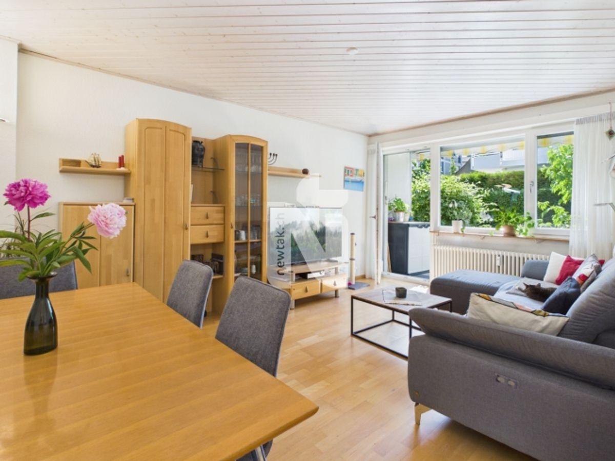 Familienfreundlich, sonnig und gepflegt mit zwei Balkonen, Gartensitzplatz und Garage - 4