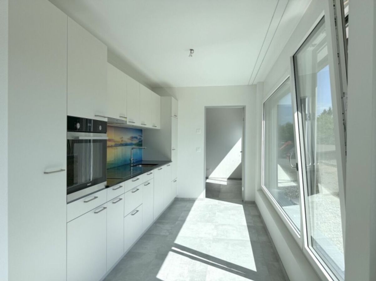 GROSSZÜGIGE PARTERREWOHNUNG MIT GEDECKTEM SITZPLATZ - 5