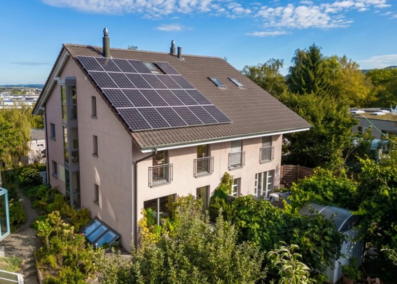 EIN RAUM ZUM LEBEN UND EIN ZUHAUSE FÜR DIE FAMILIE - 1